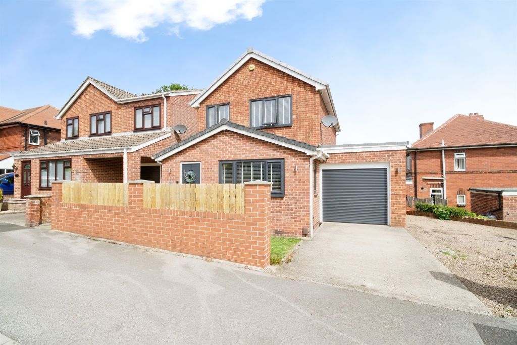 Property photo 2 of 17