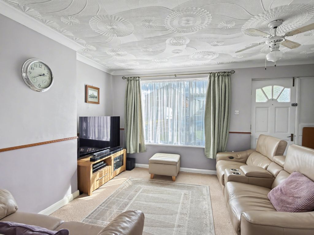 Property photo 3 of 20