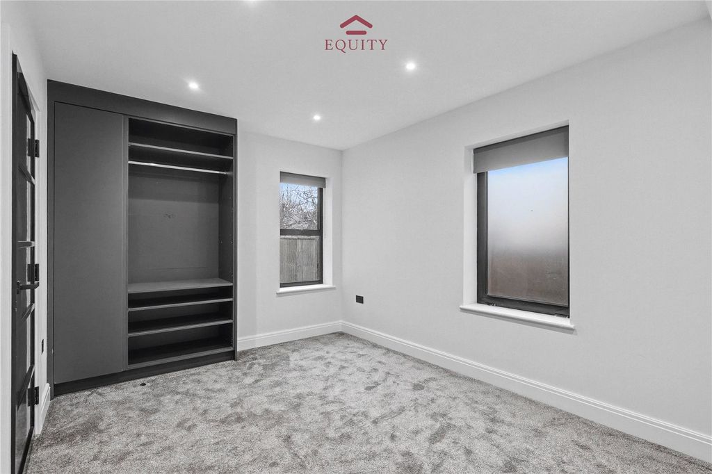 Property photo 2 of 11 Picture No. 01