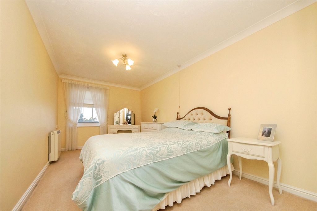 Additional image 5 of 2 bed flat for saleImperial Court, Clacton-On-Sea CO15