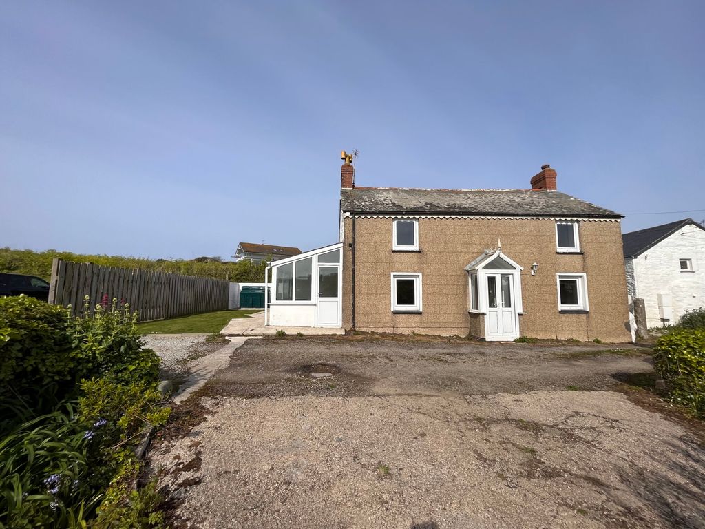 Property photo 3 of 35