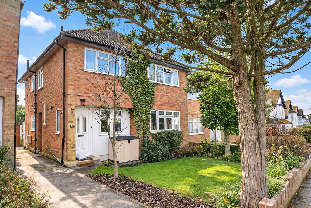 Property photo 1 of 17 Front