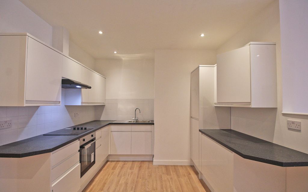 Property photo 1 of 8 1