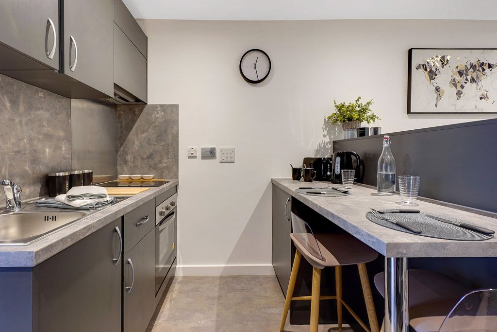 Property photo 2 of 4 Photo 4