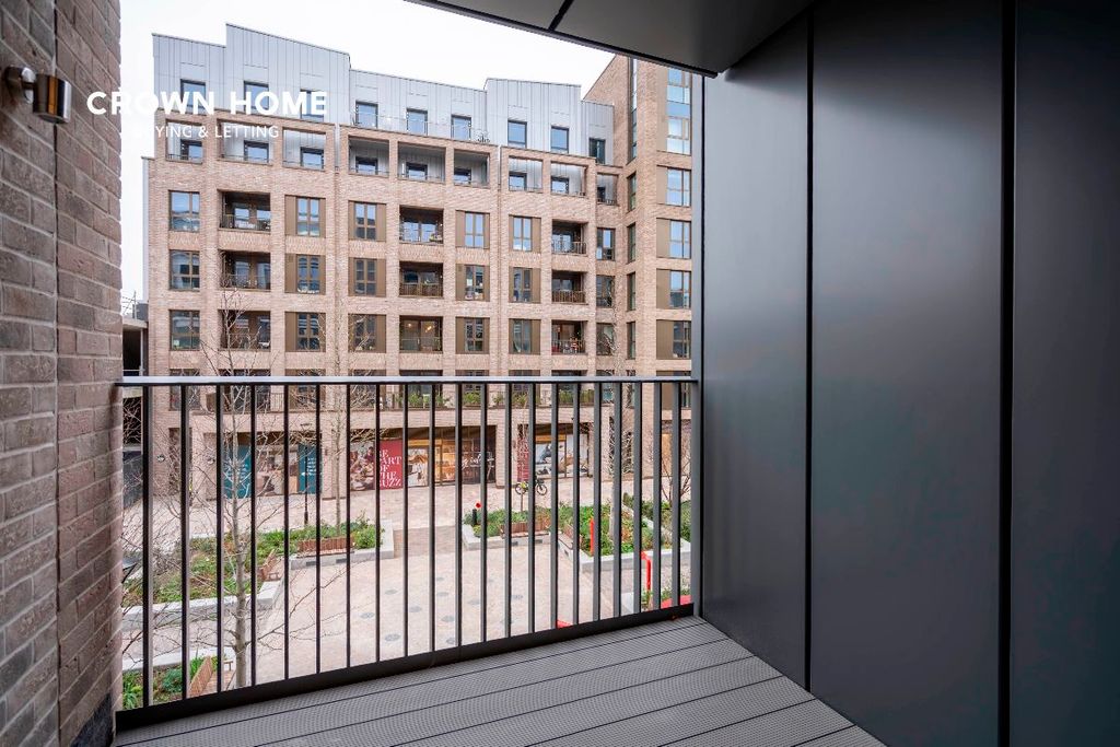 Property photo 3 of 20