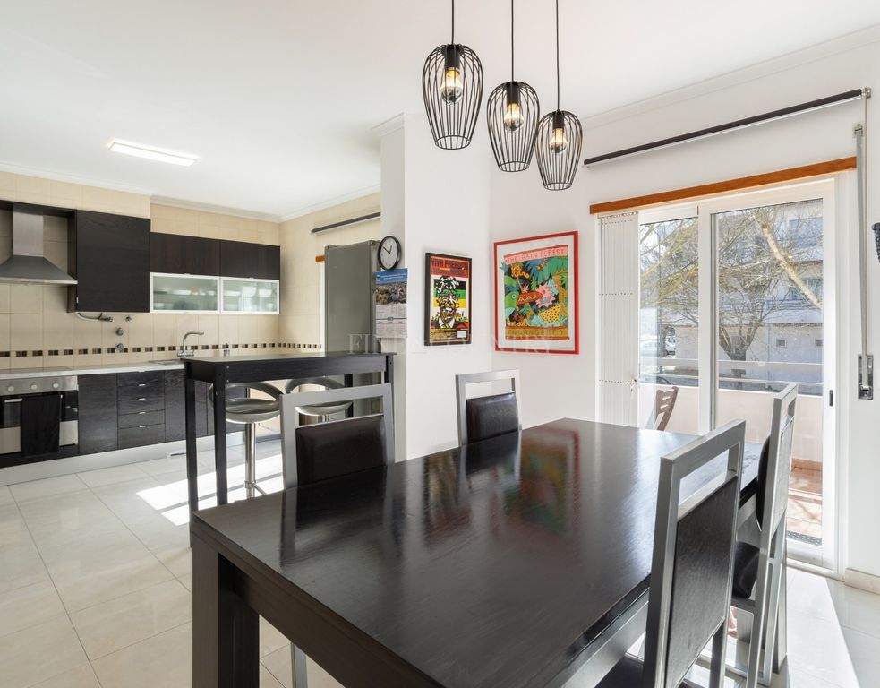 Property photo 3 of 30