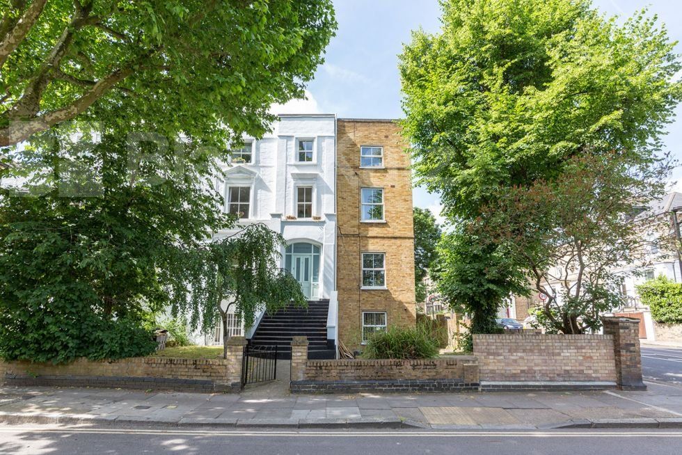 Property photo 1 of 9