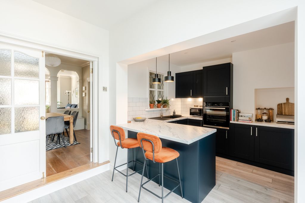 Property photo 2 of 30 15