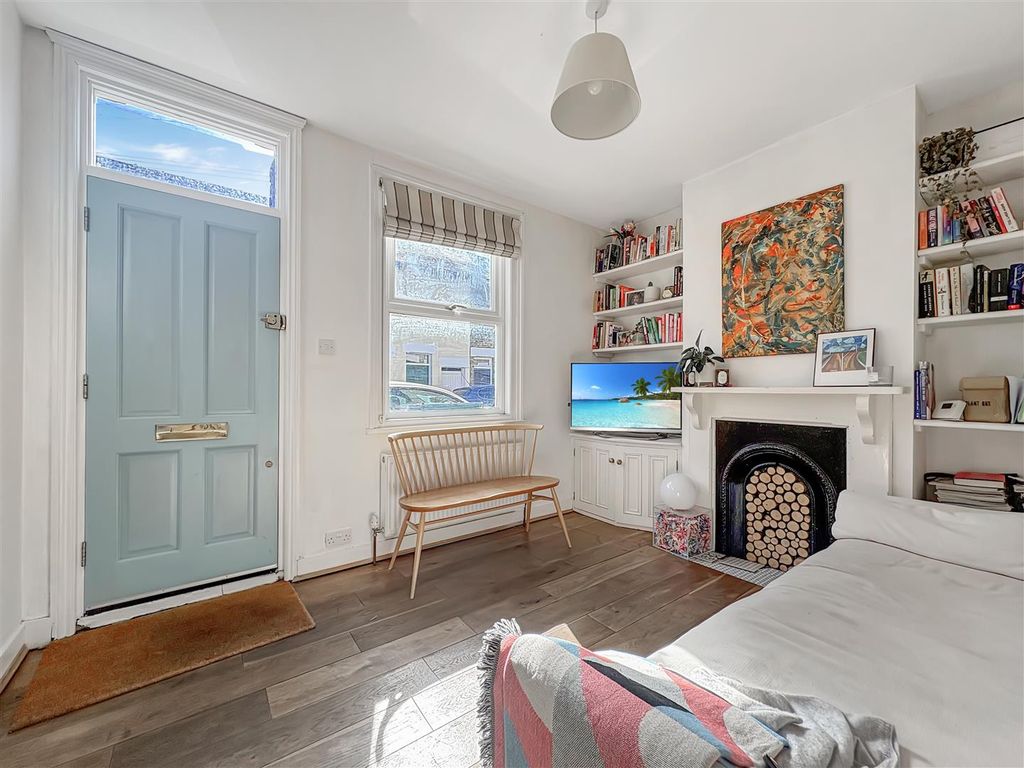 Property photo 2 of 12 9Ff96Fed5F87d38205942F6Ac09E3B2A3754d7E0.Jpg