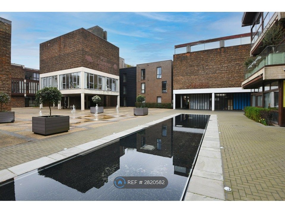 Property photo 1 of 13 Courtyard