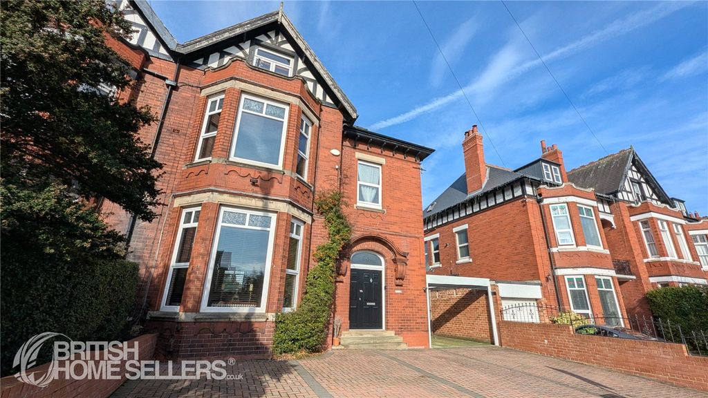 Property photo 1 of 33 Picture No. 05