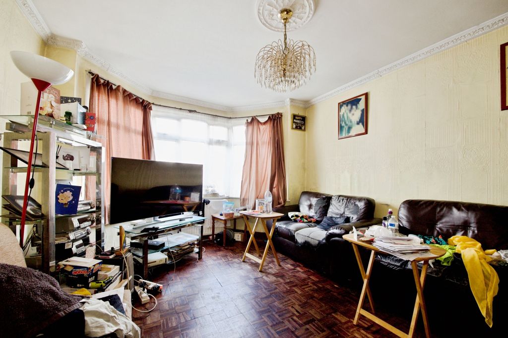 Property photo 2 of 13