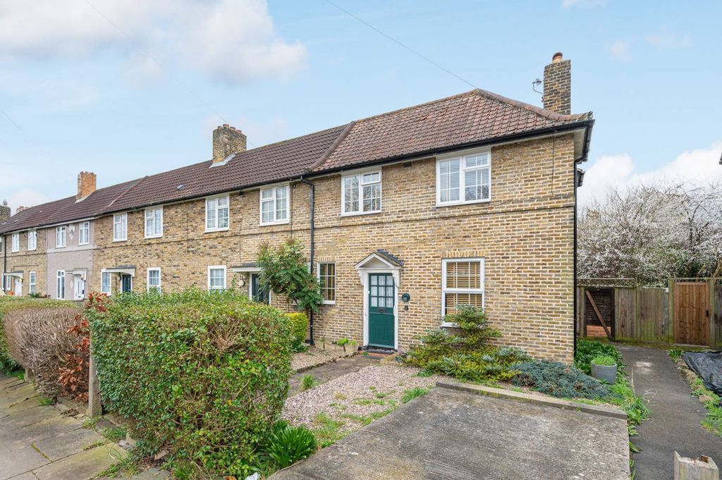 Property photo 2 of 12