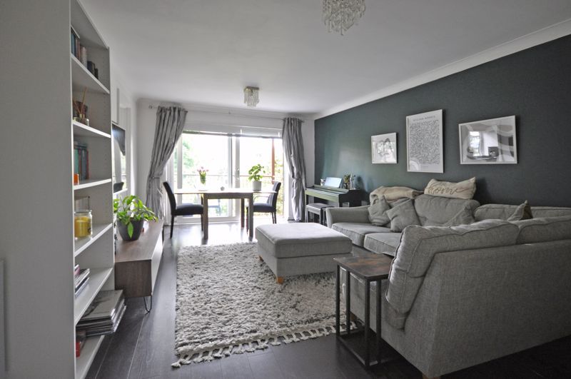 Property photo 2 of 16 Photo 2