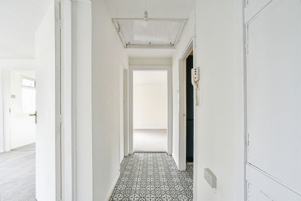 Additional image 11 of 2 bed flat for saleMasons Road, Headington, Oxford OX3