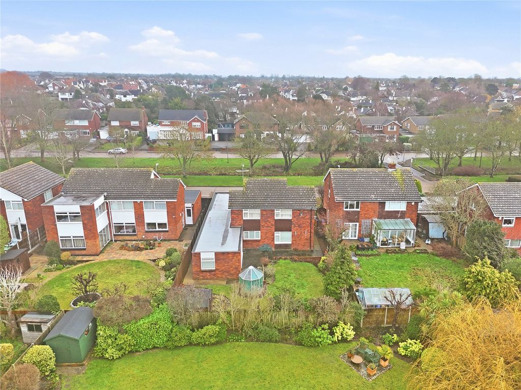 Property photo 2 of 16 Picture No. 33