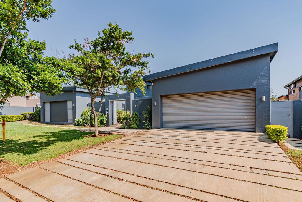 Property photo 1 of 37 Pt1719488