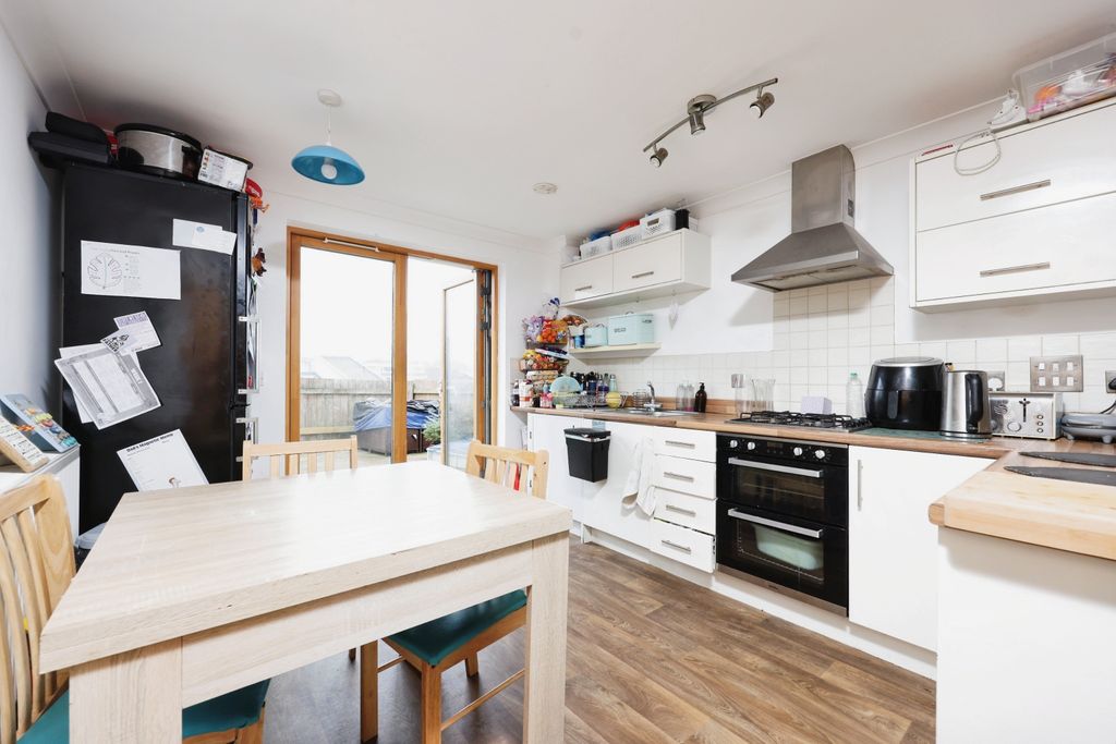 Property photo 2 of 14 Photography