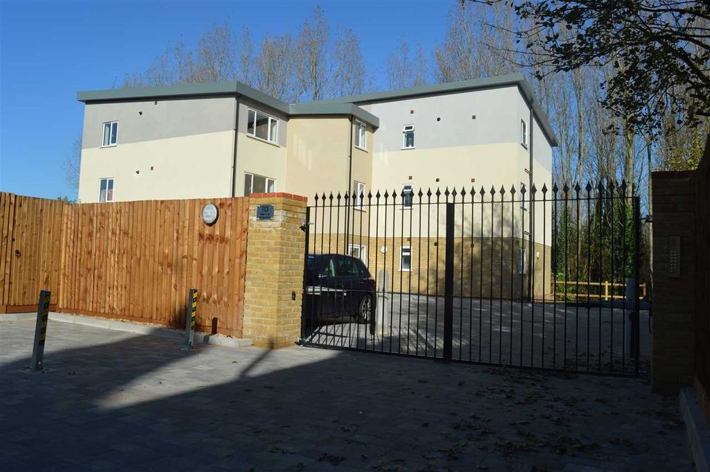 Property photo 1 of 6 Main Picture