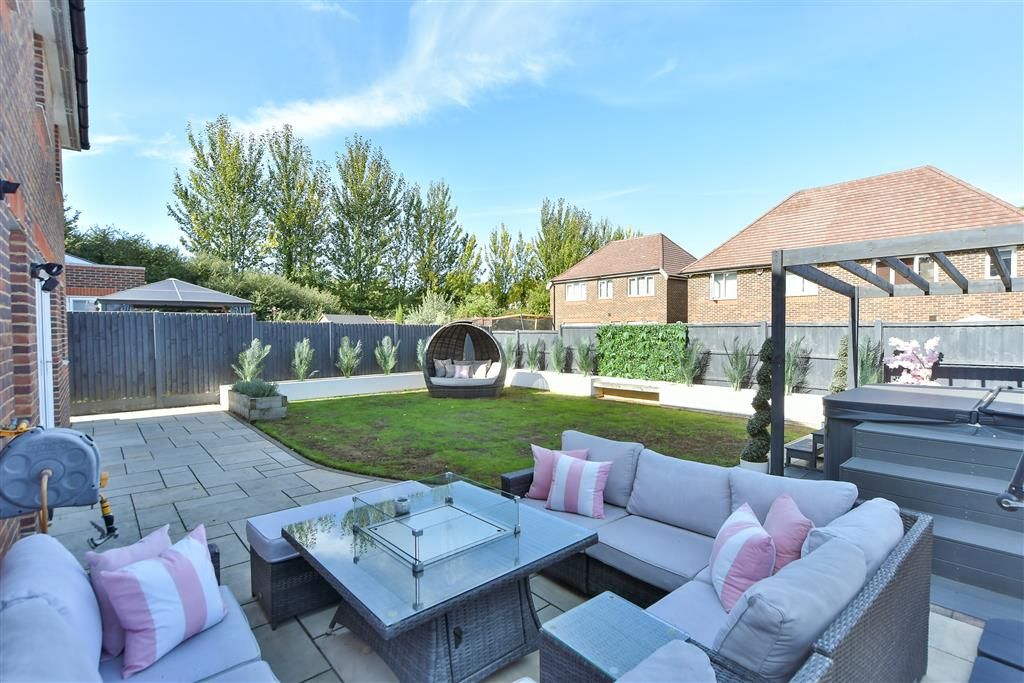 Property photo 2 of 20 Rear Garden