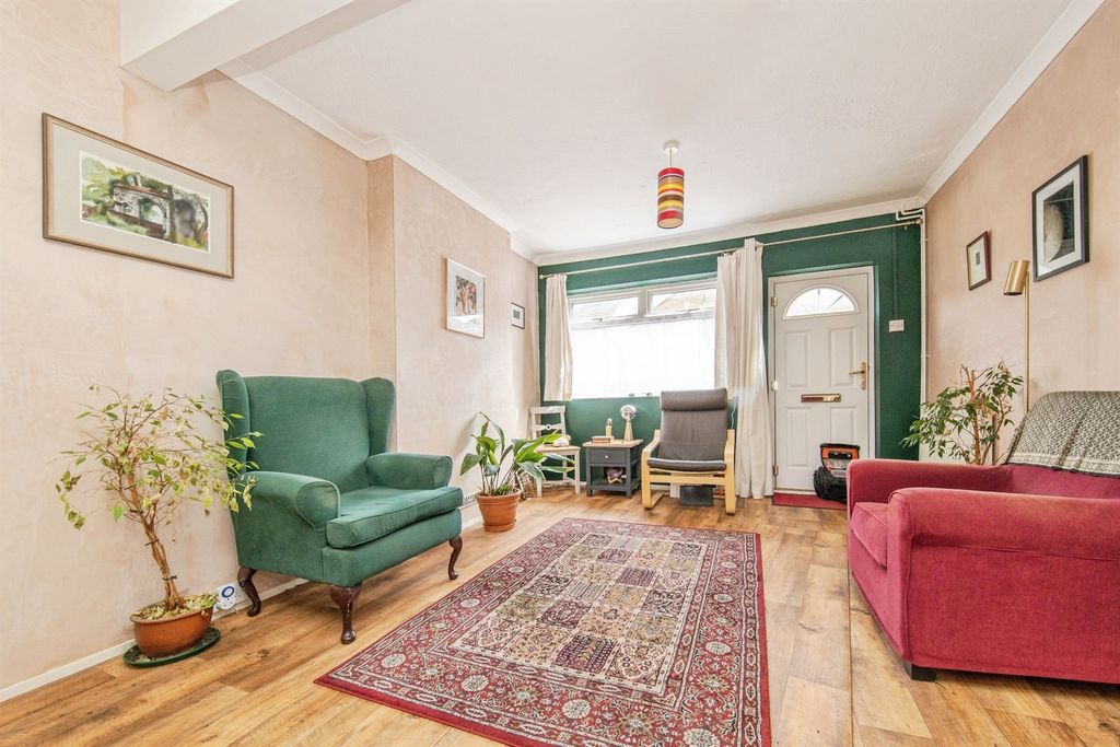 Property photo 2 of 13