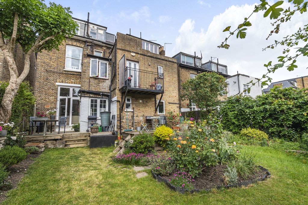 Property photo 3 of 22