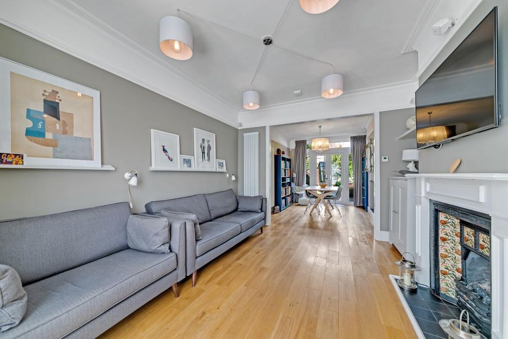 Property photo 2 of 18 10-09Aa48 Girton Road  -36.Jpg