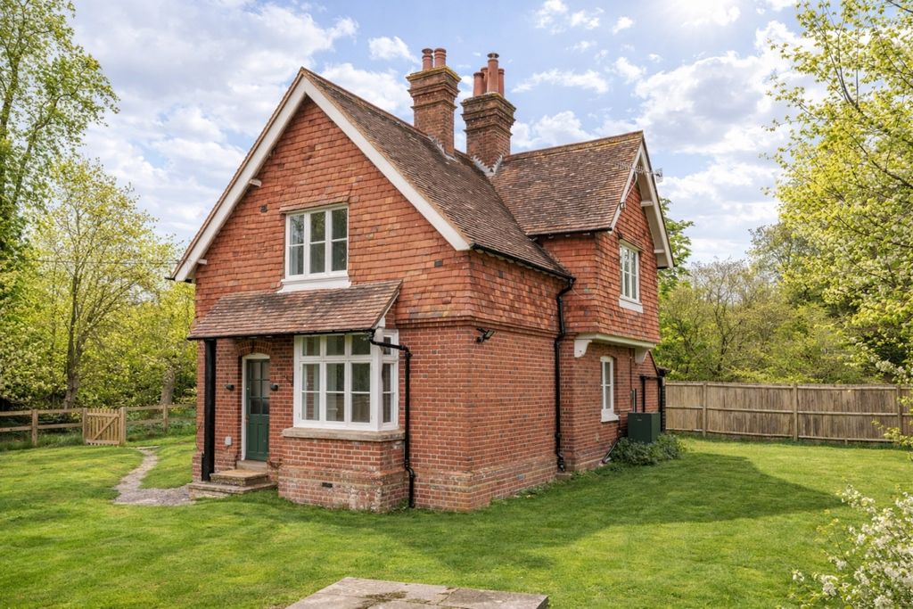 Property photo 1 of 14 External 2