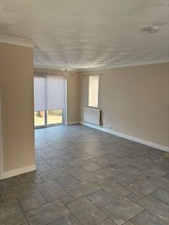 Property photo 2 of 27
