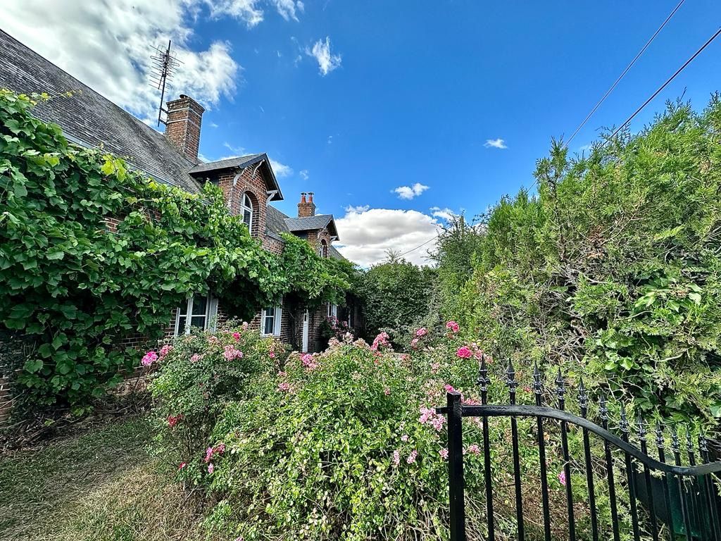 Property photo 1 of 30