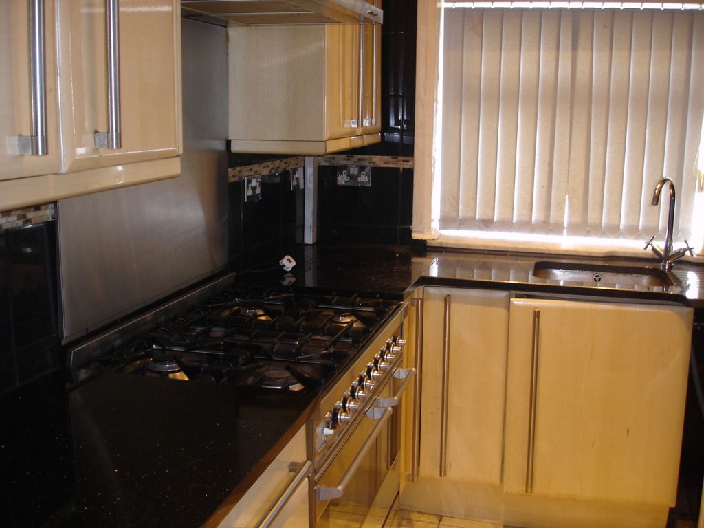 Property photo 3 of 10 Gallery