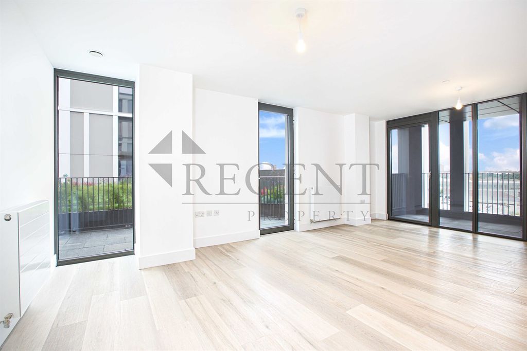 Property photo 3 of 11 Open Plan View