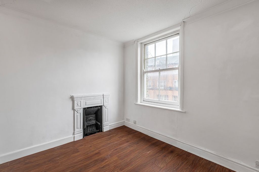 Property photo 3 of 12 Picture No. 06