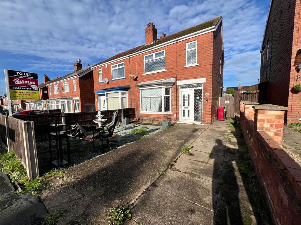 Property photo 1 of 2