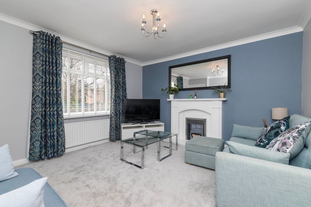 Property photo 2 of 22