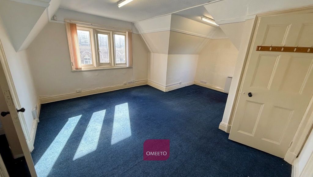Property photo 2 of 4 Offices For Rent