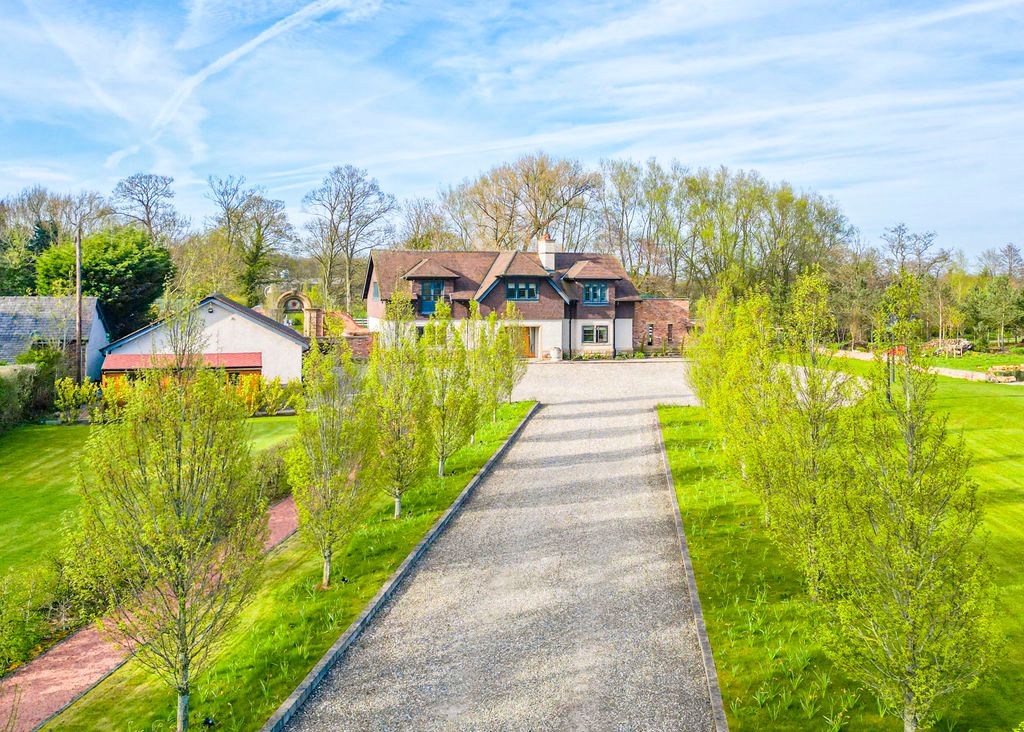 Property photo 2 of 46 Photo 65