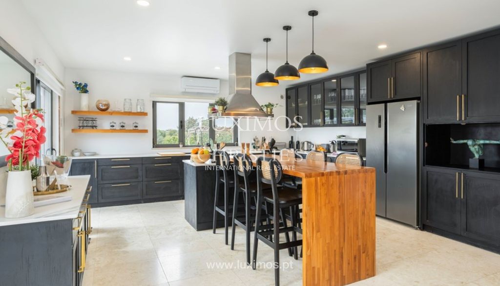 Property photo 1 of 29