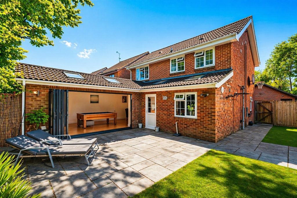 Property photo 3 of 18