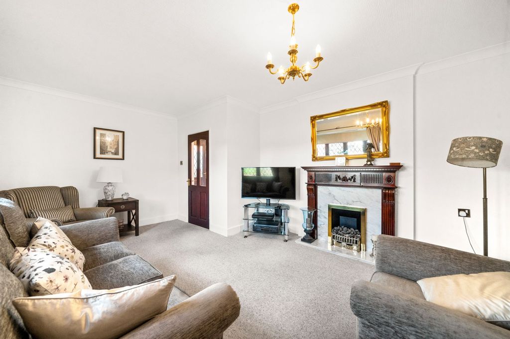 Property photo 2 of 22