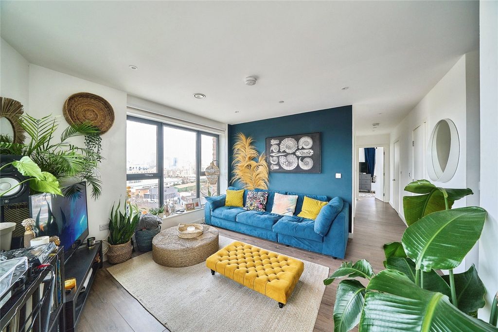 Property photo 3 of 19 Picture No. 12