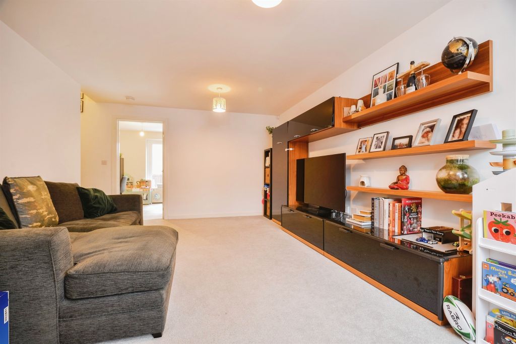 Property photo 3 of 15