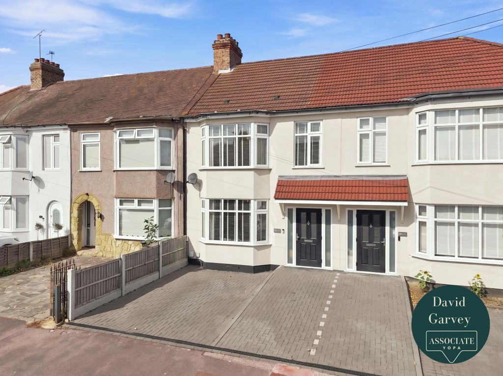 Property photo 1 of 17 2_002_Dji_20260901112356_0041_d_Reedit_B63Af14A.Jpg