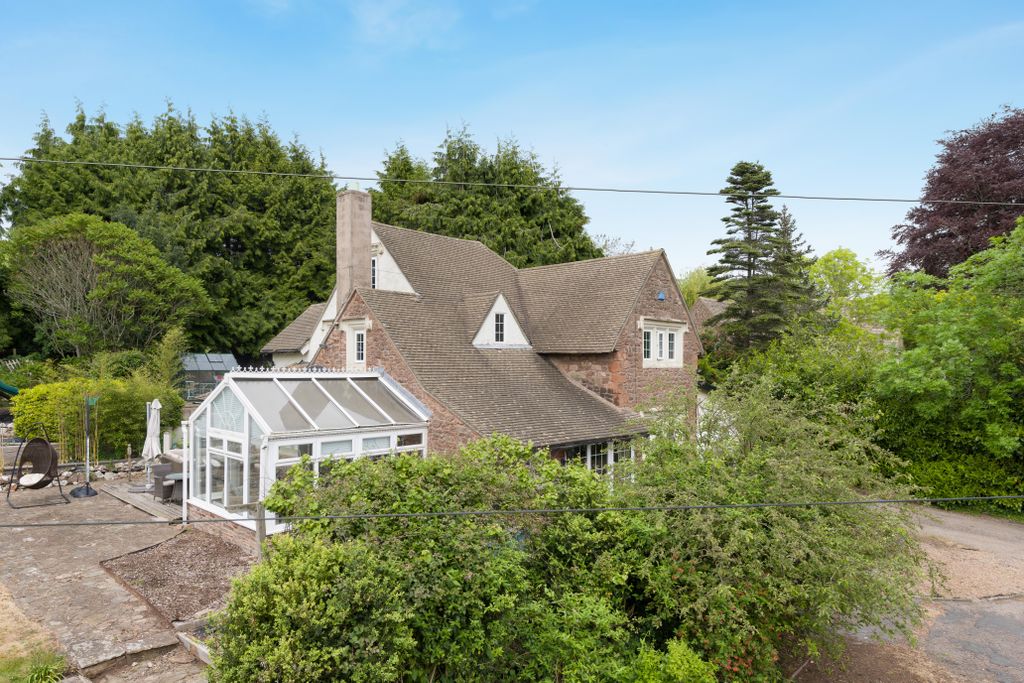 Property photo 1 of 20 8691415-Exterior01
