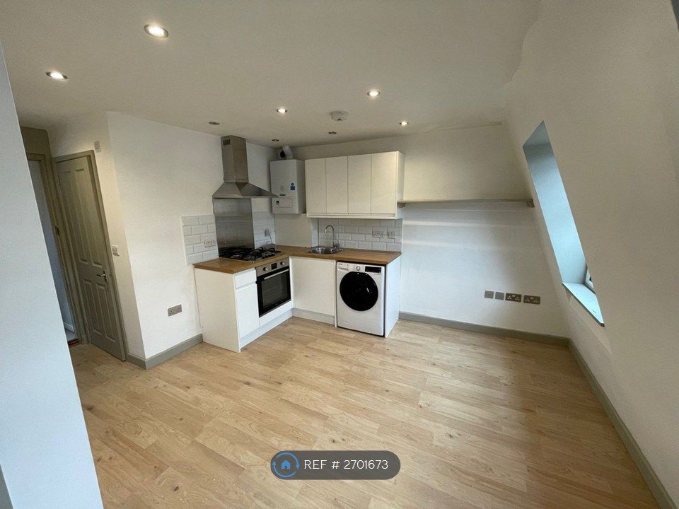 Property photo 2 of 8 Kitchen Area