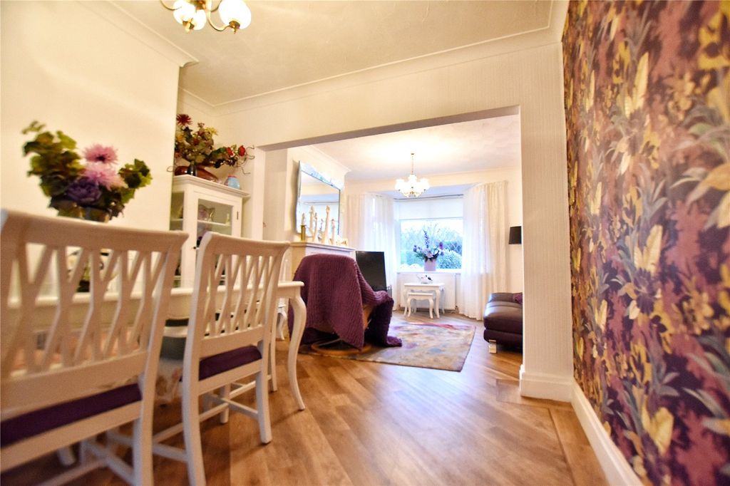 Property photo 3 of 17 Dining Room