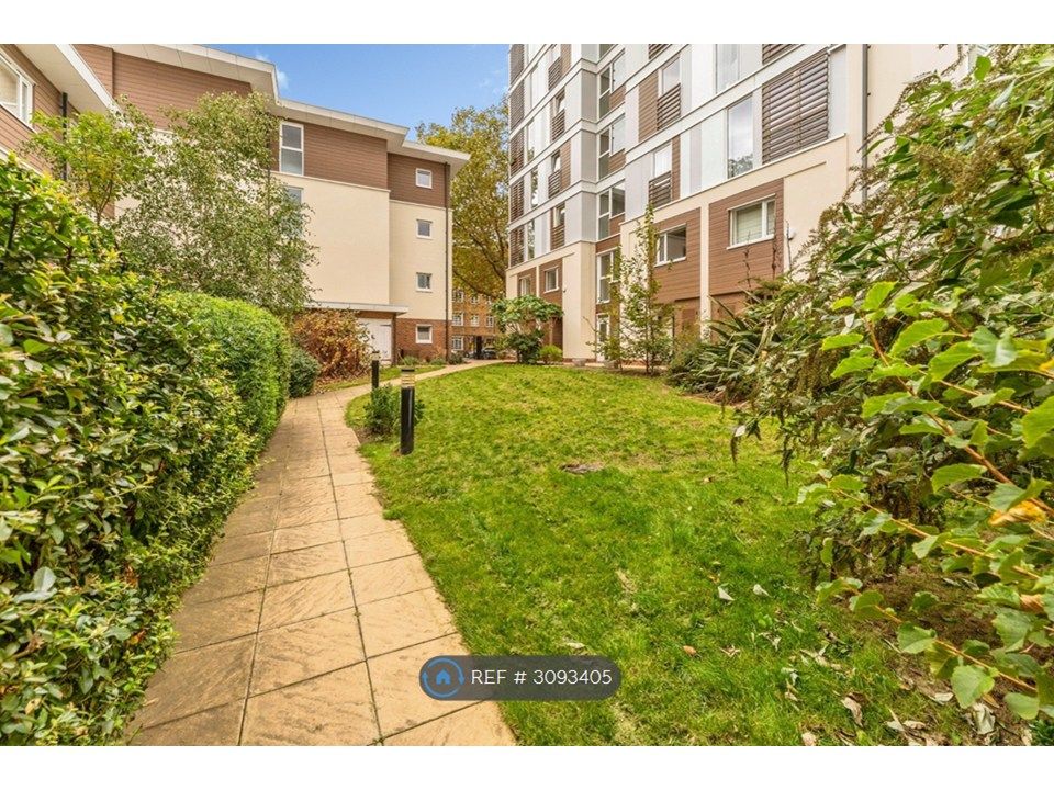 Property photo 3 of 24