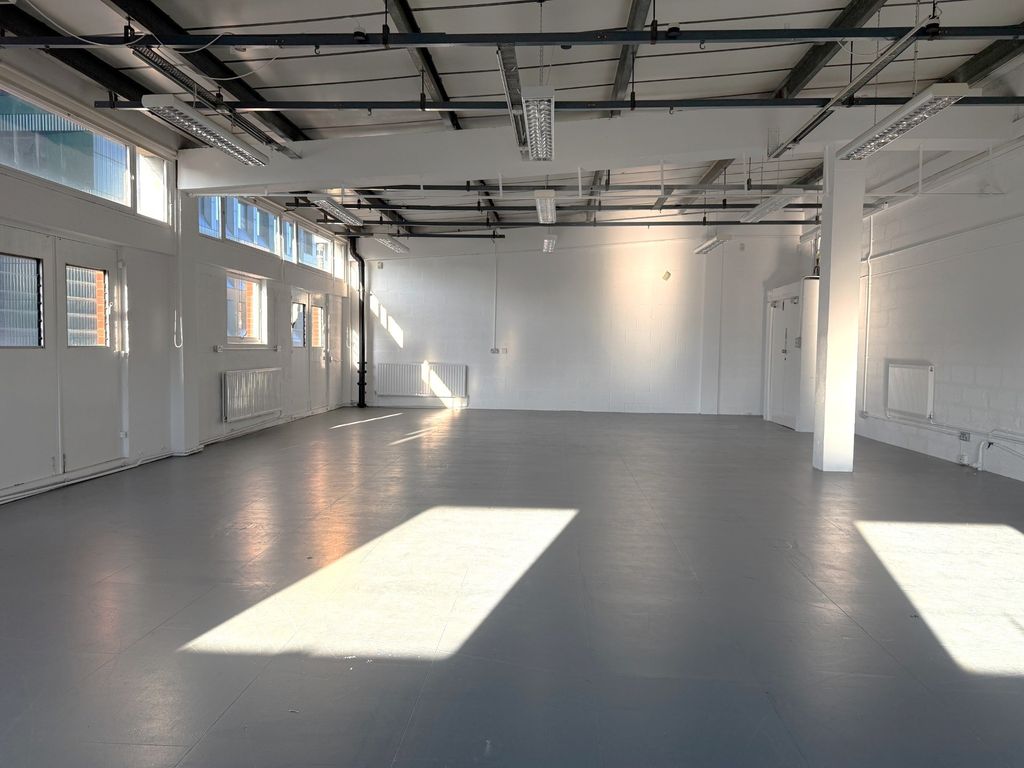 Property photo 1 of 2