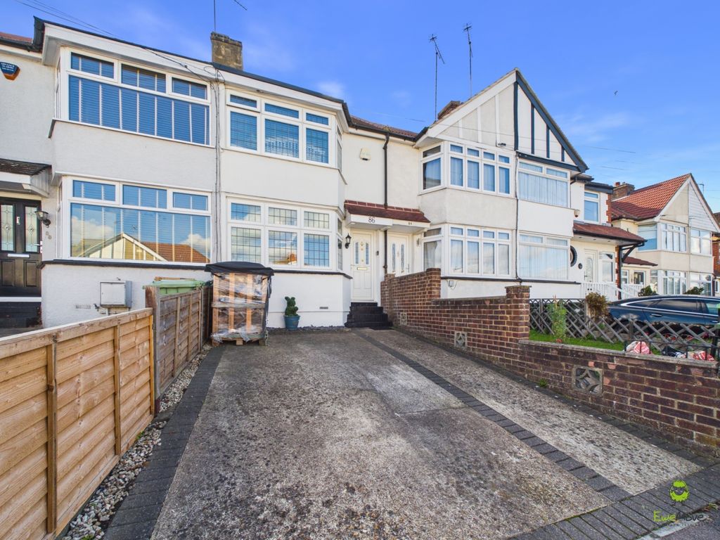 Property photo 1 of 18 Presented By Clinton Crawford Of Ewemove Bexley An