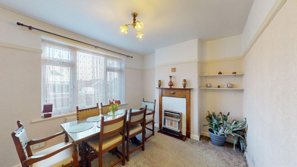 Property photo 2 of 15 Dining Room
